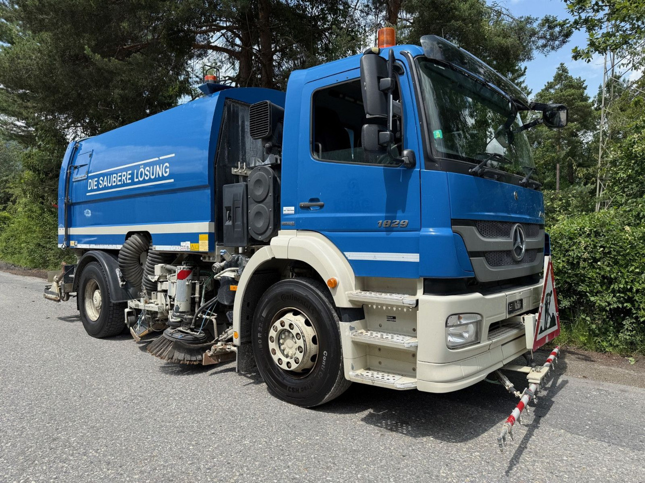 Mercedes-Benz Axor 1829 4x2, E5, EPS, RHD, Faun Kehrmaschine - Veegwagen: afbeelding 3 Mercedes-Benz Axor 1829 4x2, E5, EPS, RHD, Faun Kehrmaschine - Veegwagen: afbeelding 3