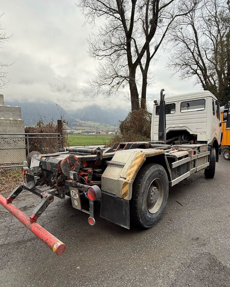 Mercedes-Benz SK 1831 K 4x2, Abroll - Haakarmsysteem vrachtwagen: afbeelding 3 Mercedes-Benz SK 1831 K 4x2, Abroll - Haakarmsysteem vrachtwagen: afbeelding 3