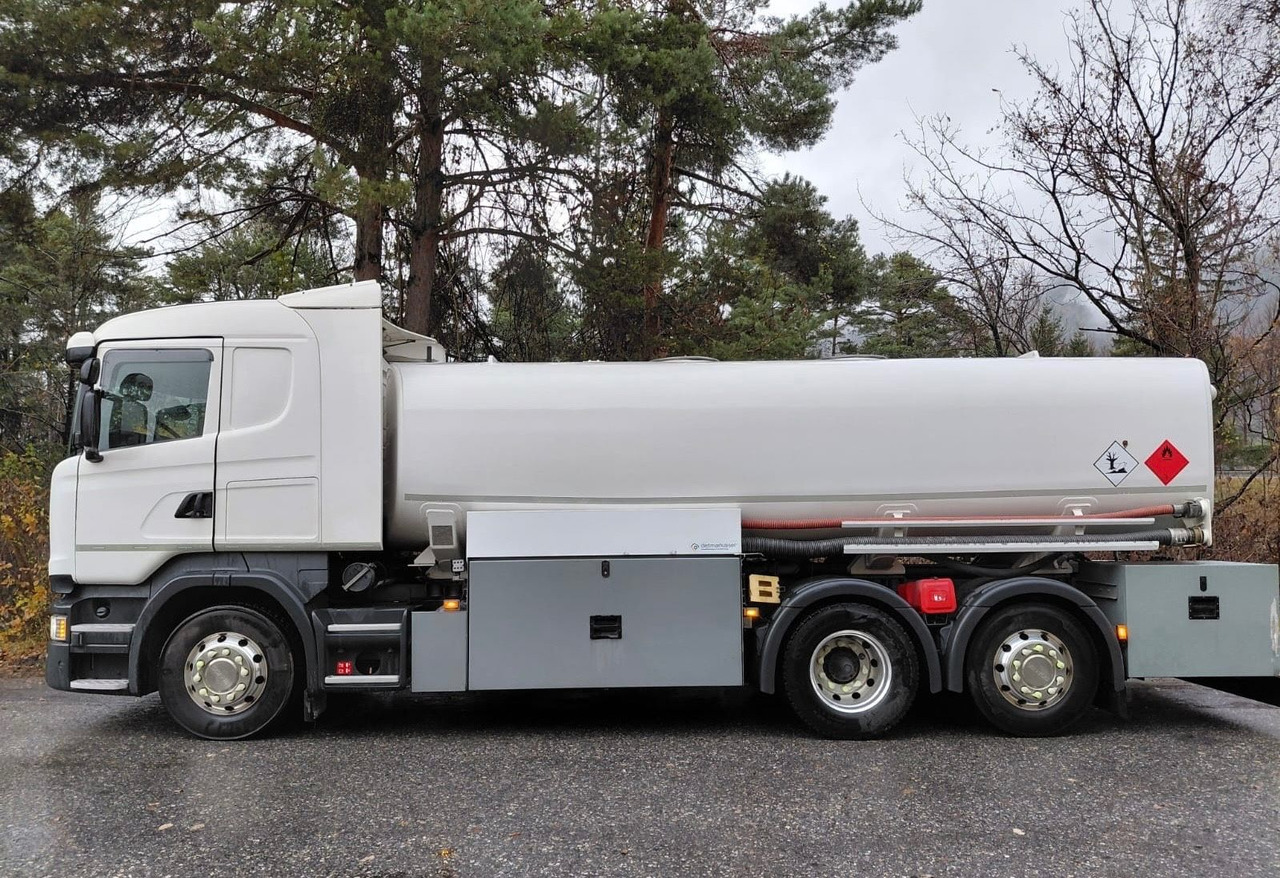 Scania R450 LB 6x2, ADR, E6,Schwarzmüller,Diesel/Benzin - Tankwagen: afbeelding 4 Scania R450 LB 6x2, ADR, E6,Schwarzmüller,Diesel/Benzin - Tankwagen: afbeelding 4