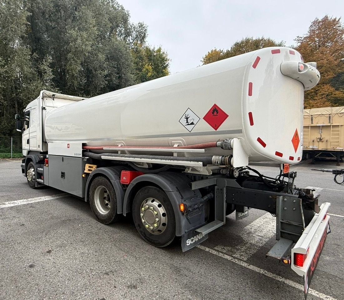 Scania R450 LB 6x2, ADR, E6,Schwarzmüller,Diesel/Benzin - Tankwagen: afbeelding 5 Scania R450 LB 6x2, ADR, E6,Schwarzmüller,Diesel/Benzin - Tankwagen: afbeelding 5