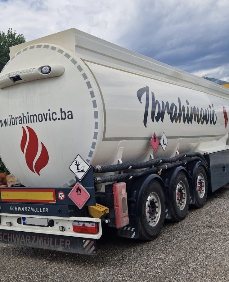 Schwarzmüller ADR, Diesel/Benzin Treibstoff, oben/unten, 3Kamm - Tankoplegger: afbeelding 1 Schwarzmüller ADR, Diesel/Benzin Treibstoff, oben/unten, 3Kamm - Tankoplegger: afbeelding 1