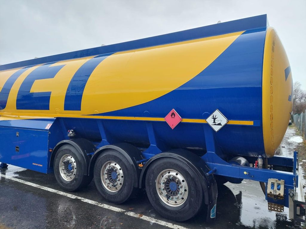 Schwarzmüller Schwingenschlögel,ADR,Diesel/Benzin, 5 Kammern - Tankoplegger: afbeelding 2 Schwarzmüller Schwingenschlögel,ADR,Diesel/Benzin, 5 Kammern - Tankoplegger: afbeelding 2
