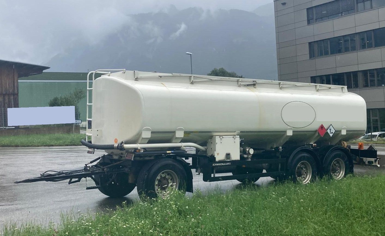 Schwarzmüller TH 3E, 3 Kammern, ADR, Benzin+Diesel, Fuel - Tank aanhanger: afbeelding 1 Schwarzmüller TH 3E, 3 Kammern, ADR, Benzin+Diesel, Fuel - Tank aanhanger: afbeelding 1