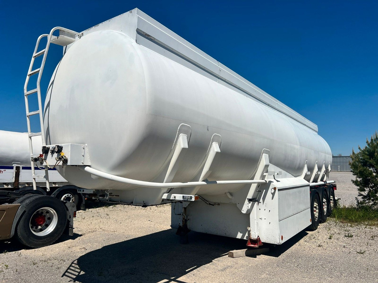 Schwarzmüller TS 3/E ADR, 6 Kammern Treibstoff Fuel - Tankoplegger: afbeelding 5 Schwarzmüller TS 3/E ADR, 6 Kammern Treibstoff Fuel - Tankoplegger: afbeelding 5