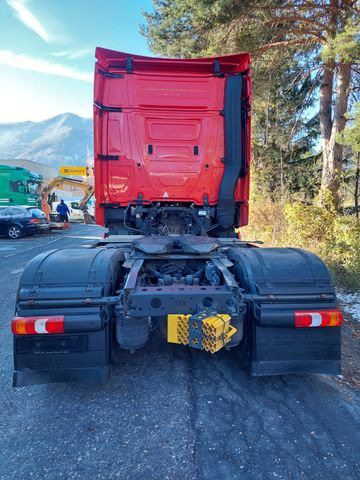 Mercedes-Benz Actros 1845 4x2, E6, Retarder, Schubbodenhydraul Mercedes-Benz Actros 1845 4x2, E6, Retarder, Schubbodenhydraul - Trekker: afbeelding 4 Mercedes-Benz Actros 1845 4x2, E6, Retarder, Schubbodenhydraul Mercedes-Benz Actros 1845 4x2, E6, Retarder, Schubbodenhydraul - Trekker: afbeelding 4