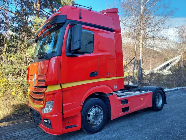 Mercedes-Benz Actros 1845 4x2, E6, Retarder, Schubbodenhydraul Mercedes-Benz Actros 1845 4x2, E6, Retarder, Schubbodenhydraul - Trekker: afbeelding 3 Mercedes-Benz Actros 1845 4x2, E6, Retarder, Schubbodenhydraul Mercedes-Benz Actros 1845 4x2, E6, Retarder, Schubbodenhydraul - Trekker: afbeelding 3