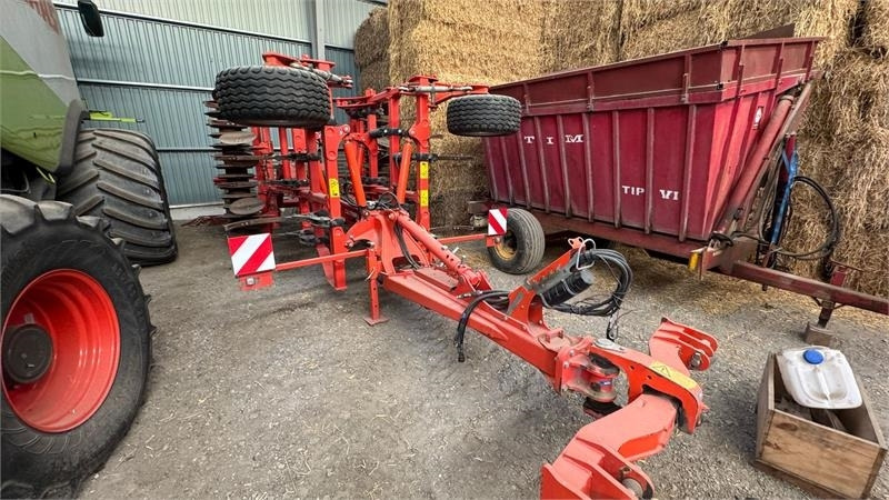 Kuhn CULTIMER L4000 Bugseret - Eg: afbeelding 1 Kuhn CULTIMER L4000 Bugseret - Eg: afbeelding 1