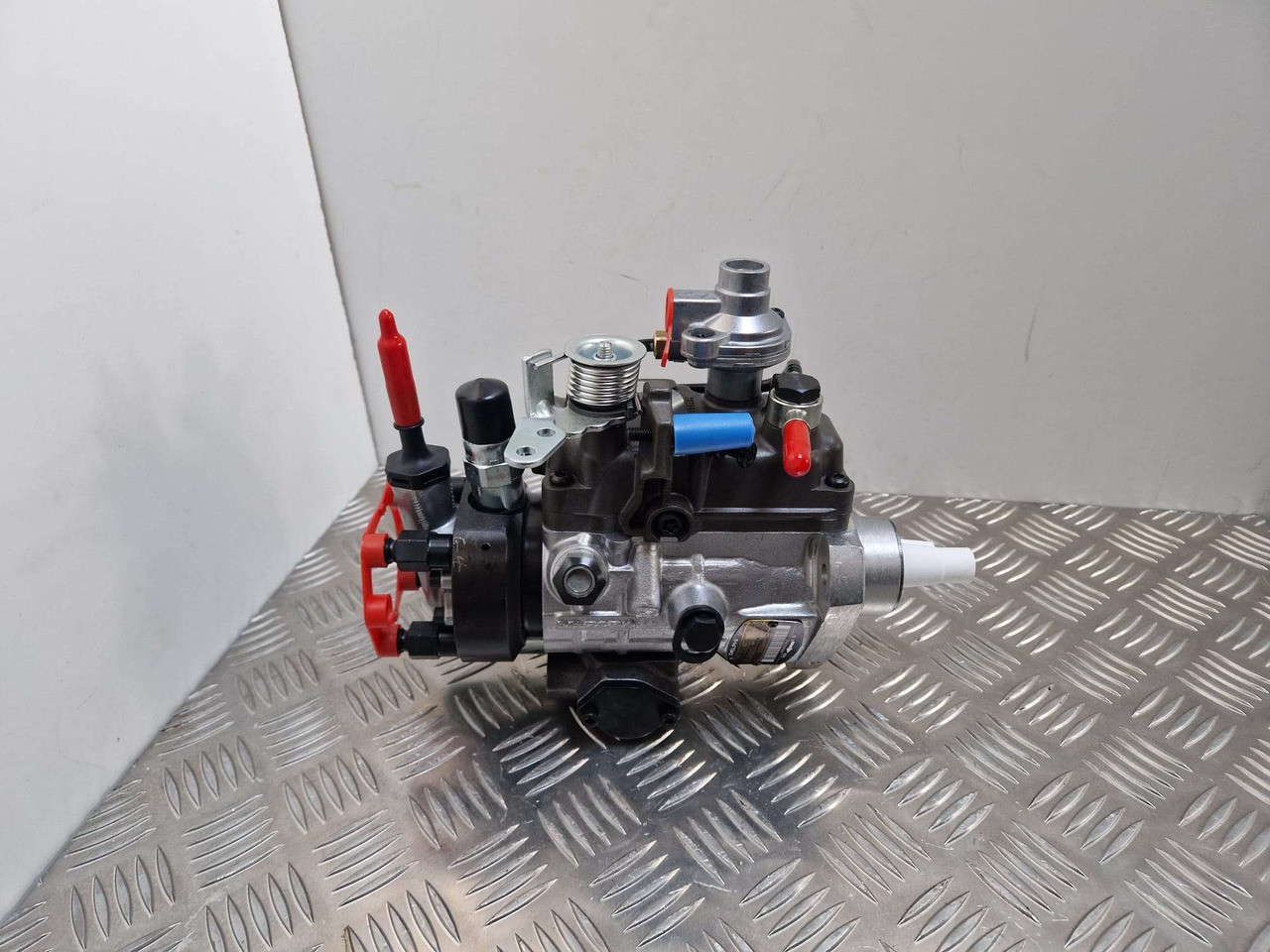 320/06934 12v Injection pump 9520A294G Delphi - Motor en onderdelen voor Bouwmachine: afbeelding 1 320/06934 12v Injection pump 9520A294G Delphi - Motor en onderdelen voor Bouwmachine: afbeelding 1