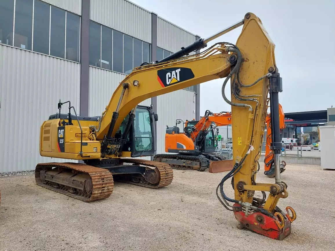 2017 Caterpillar 323F - Rupsgraafmachine: afbeelding 2 2017 Caterpillar 323F - Rupsgraafmachine: afbeelding 2