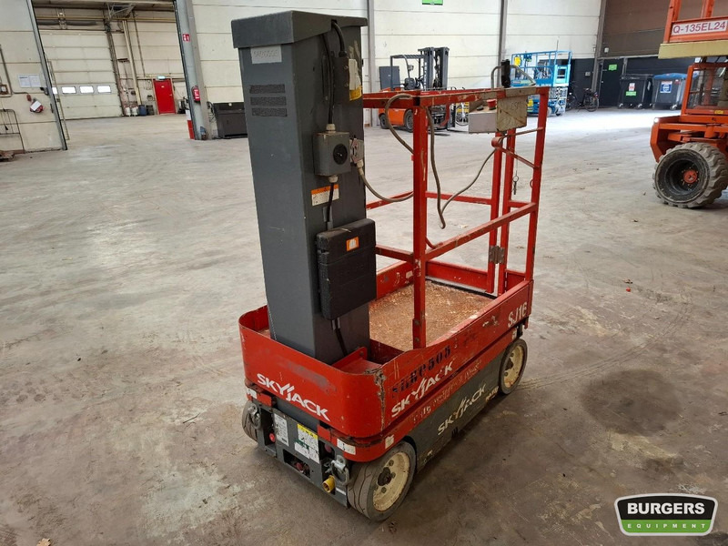 Skyjack SJ16 - Verticale masthoogwerker: afbeelding 3 Skyjack SJ16 - Verticale masthoogwerker: afbeelding 3