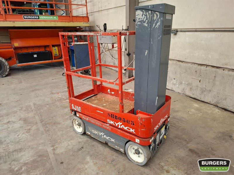 Skyjack SJ16 - Verticale masthoogwerker: afbeelding 5 Skyjack SJ16 - Verticale masthoogwerker: afbeelding 5