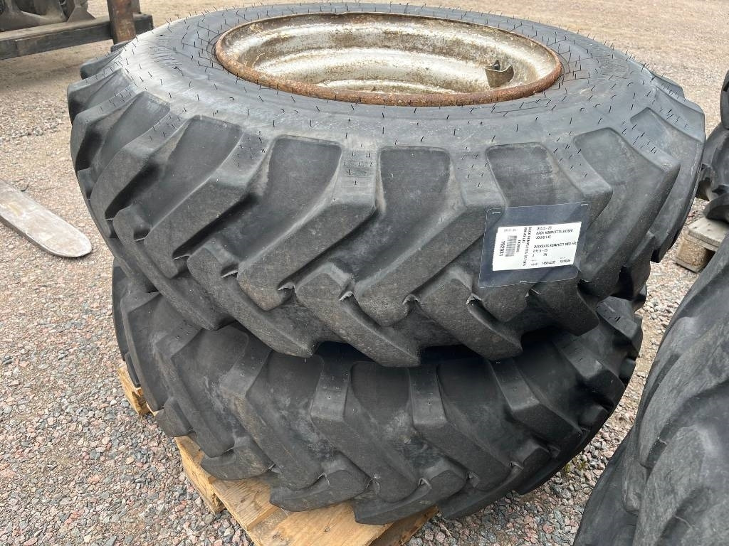 Alliance 15,5-25 till Volvo L45 , L40 - Band voor Bouwmachine: afbeelding 1 Alliance 15,5-25 till Volvo L45 , L40 - Band voor Bouwmachine: afbeelding 1