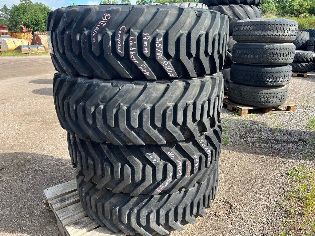 Alliance 315/80-22,5 till Liebherr A 918 - Band voor Bouwmachine: afbeelding 1 Alliance 315/80-22,5 till Liebherr A 918 - Band voor Bouwmachine: afbeelding 1