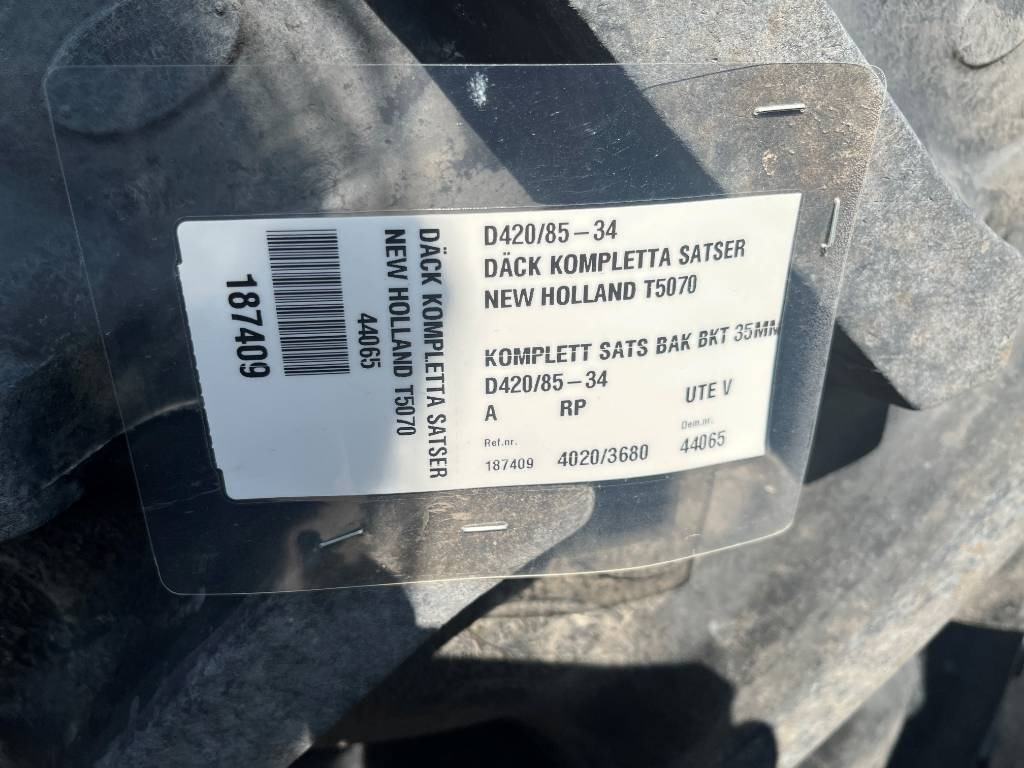 BKT 420/85R34 till New Holland T5070 - Band voor Landbouwmachine: afbeelding 2 BKT 420/85R34 till New Holland T5070 - Band voor Landbouwmachine: afbeelding 2