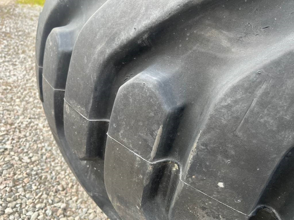 Goodyear 23,5-25 Volvo A25 C - Complete wiel: afbeelding 3 Goodyear 23,5-25 Volvo A25 C - Complete wiel: afbeelding 3