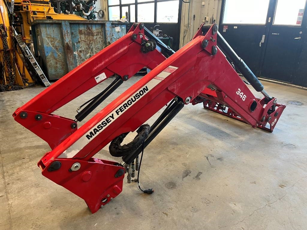 Lastare / Loader MF 946 Trima Ålö till Massey Ferg - Voorlader voor tractor: afbeelding 5 Lastare / Loader MF 946 Trima Ålö till Massey Ferg - Voorlader voor tractor: afbeelding 5