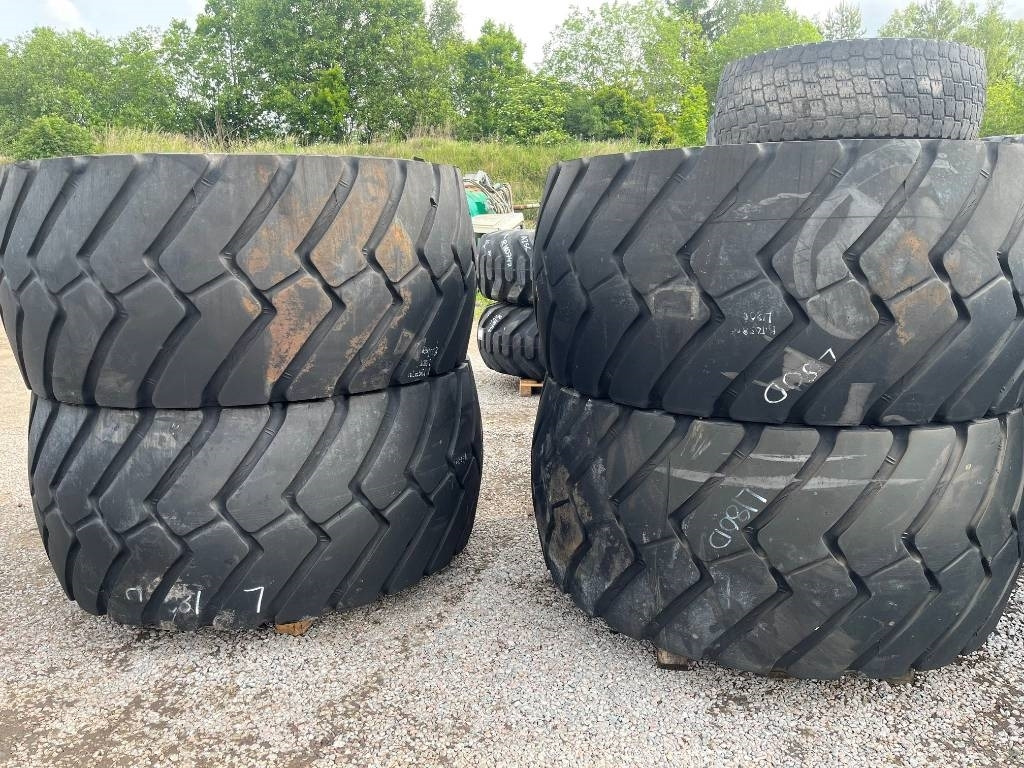 Michelin 800/65R29 XLD Volvo L150 L180 - Complete wiel: afbeelding 1 Michelin 800/65R29 XLD Volvo L150 L180 - Complete wiel: afbeelding 1