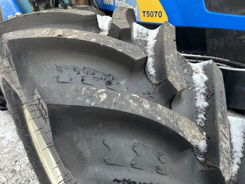 New Holland T 5070 Dismantled. Only spare parts - Tractor: afbeelding 3 New Holland T 5070 Dismantled. Only spare parts - Tractor: afbeelding 3