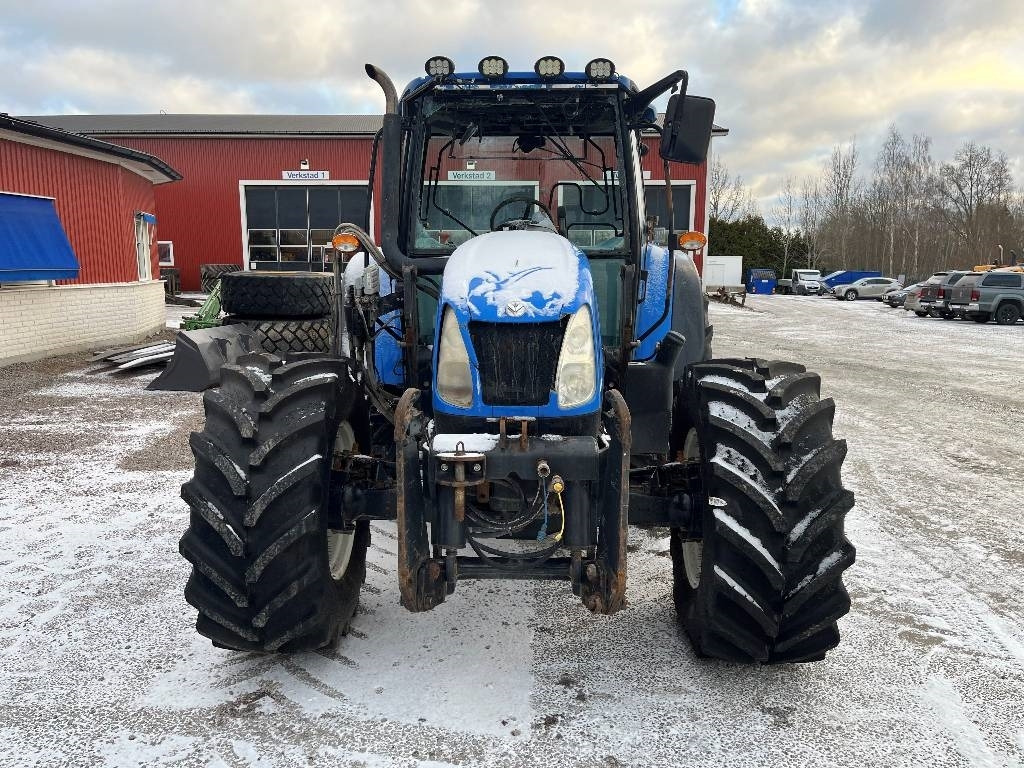 New Holland T 5070 Dismantled. Only spare parts - Tractor: afbeelding 2 New Holland T 5070 Dismantled. Only spare parts - Tractor: afbeelding 2