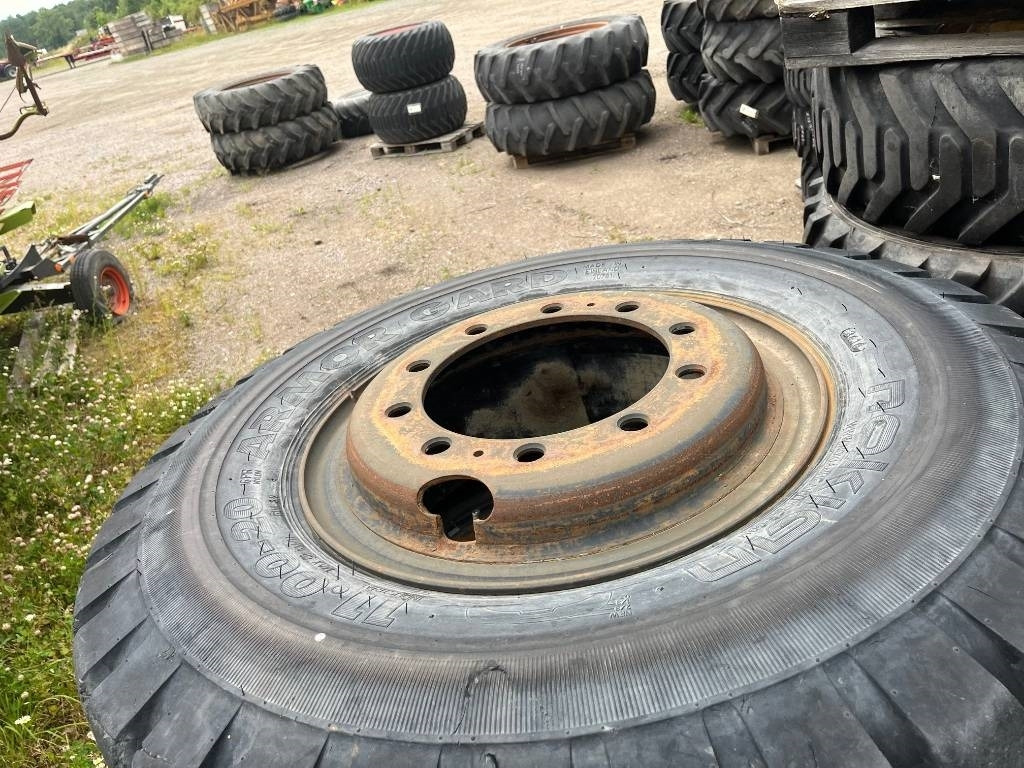 Nokian 11,00-20 till Cat 316 D - Band voor Bouwmachine: afbeelding 3 Nokian 11,00-20 till Cat 316 D - Band voor Bouwmachine: afbeelding 3
