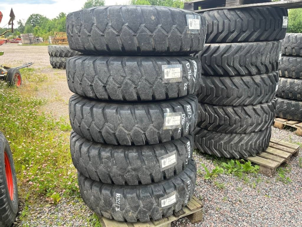 Nokian 11,00-20 till Cat 316 D - Band voor Bouwmachine: afbeelding 1 Nokian 11,00-20 till Cat 316 D - Band voor Bouwmachine: afbeelding 1