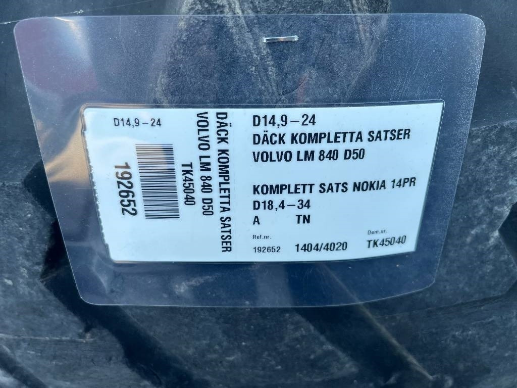Nokian 18,4-34 14,9-24 till Volvo Bm 840 841 - Band voor Bouwmachine: afbeelding 2 Nokian 18,4-34 14,9-24 till Volvo Bm 840 841 - Band voor Bouwmachine: afbeelding 2
