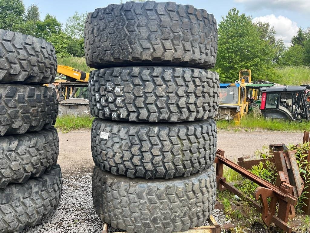 Nokian 20,5 R25 Loader grip Volvo Hyundai Huddig - Complete wiel: afbeelding 1 Nokian 20,5 R25 Loader grip Volvo Hyundai Huddig - Complete wiel: afbeelding 1