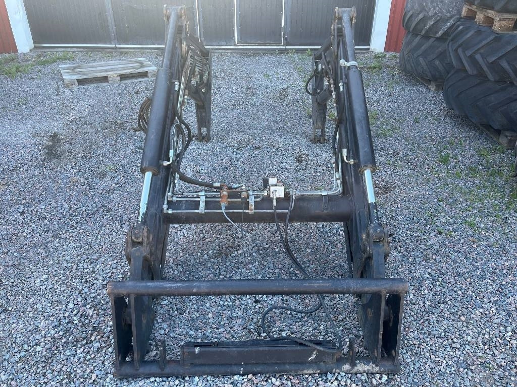 Trima 460 B Defekt - Voorlader voor tractor: afbeelding 2 Trima 460 B Defekt - Voorlader voor tractor: afbeelding 2