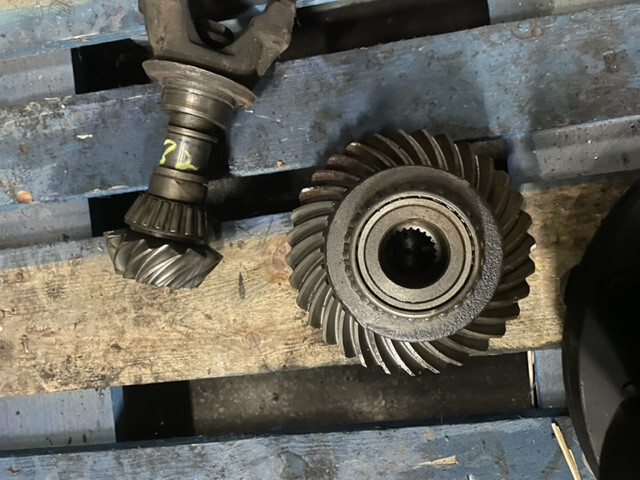 Bob Cat mechanizm róźnicowy Atak i talerz 14x32 - Differentieel voor Bouwmachine: afbeelding 3 Bob Cat mechanizm róźnicowy Atak i talerz 14x32 - Differentieel voor Bouwmachine: afbeelding 3