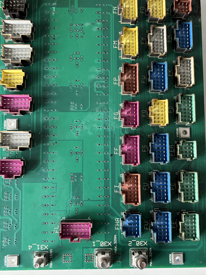 CLAAS 0000173011 Centrala Elektryczna Zentralelektrik - ECU voor Landbouwmachine: afbeelding 4 CLAAS 0000173011 Centrala Elektryczna Zentralelektrik - ECU voor Landbouwmachine: afbeelding 4