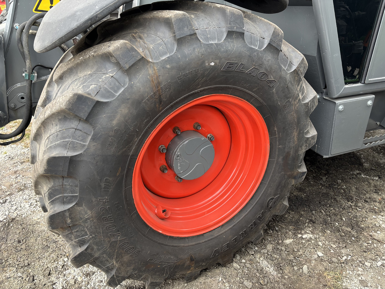 CLAAS Scorpion FELGA DW16Lx24 DW 16 L x 24 16x24 8 szpilek - Velg voor Landbouwmachine: afbeelding 1 CLAAS Scorpion FELGA DW16Lx24 DW 16 L x 24 16x24 8 szpilek - Velg voor Landbouwmachine: afbeelding 1