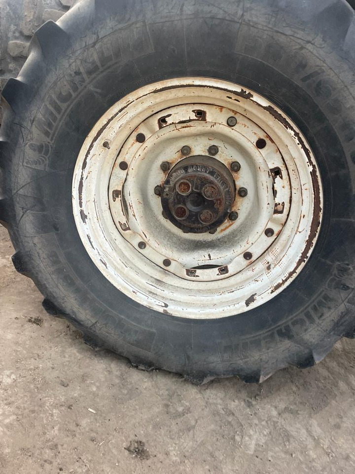 Case New Holland Fiat Agri - Felga 15x30 - Velg voor Landbouwmachine: afbeelding 1 Case New Holland Fiat Agri - Felga 15x30 - Velg voor Landbouwmachine: afbeelding 1