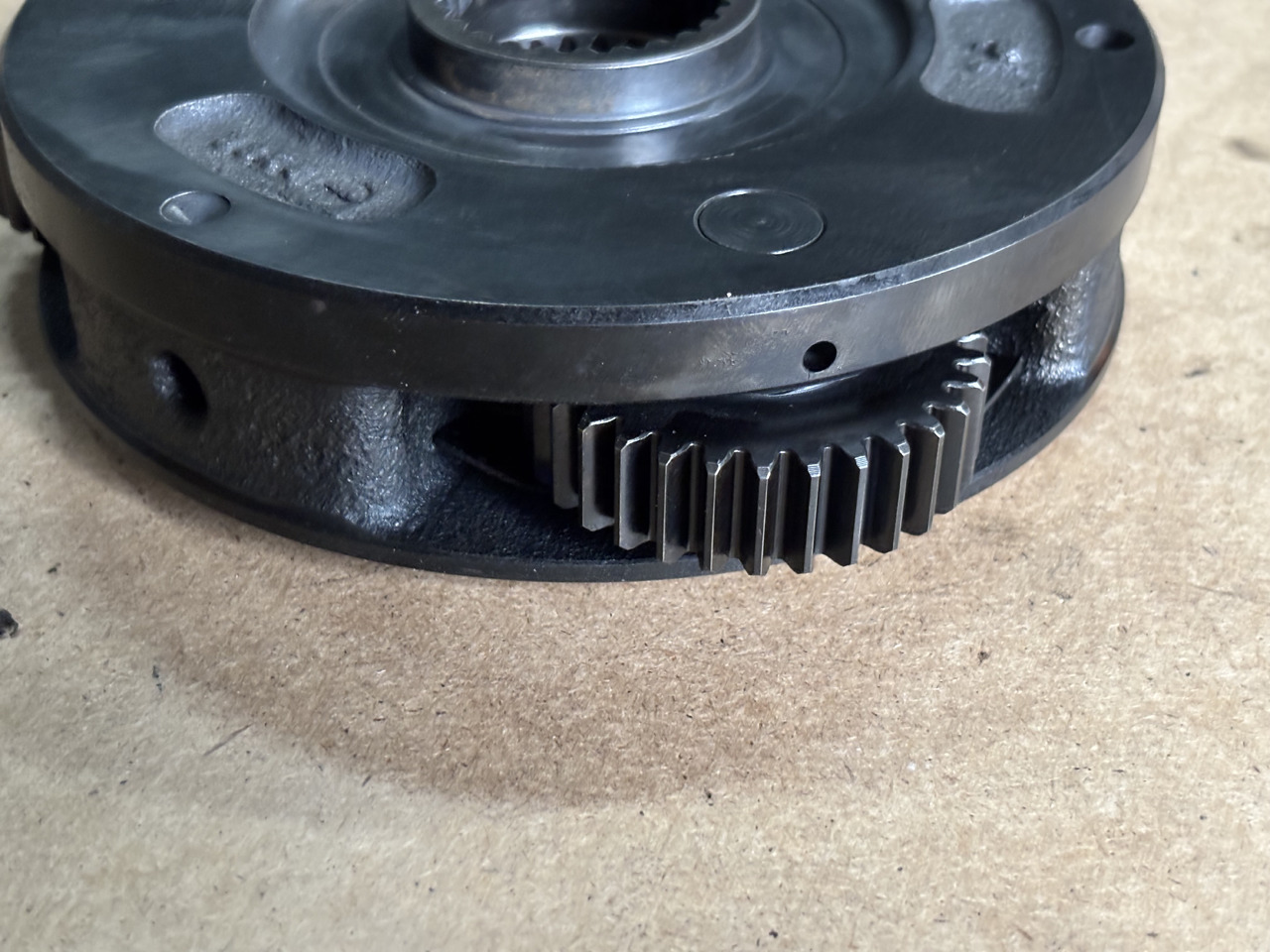 Claas AXION 830 Reduktor przekładni 60 0502 600 8 6005026008 - Differentieel voor Tractor: afbeelding 4 Claas AXION 830 Reduktor przekładni 60 0502 600 8 6005026008 - Differentieel voor Tractor: afbeelding 4