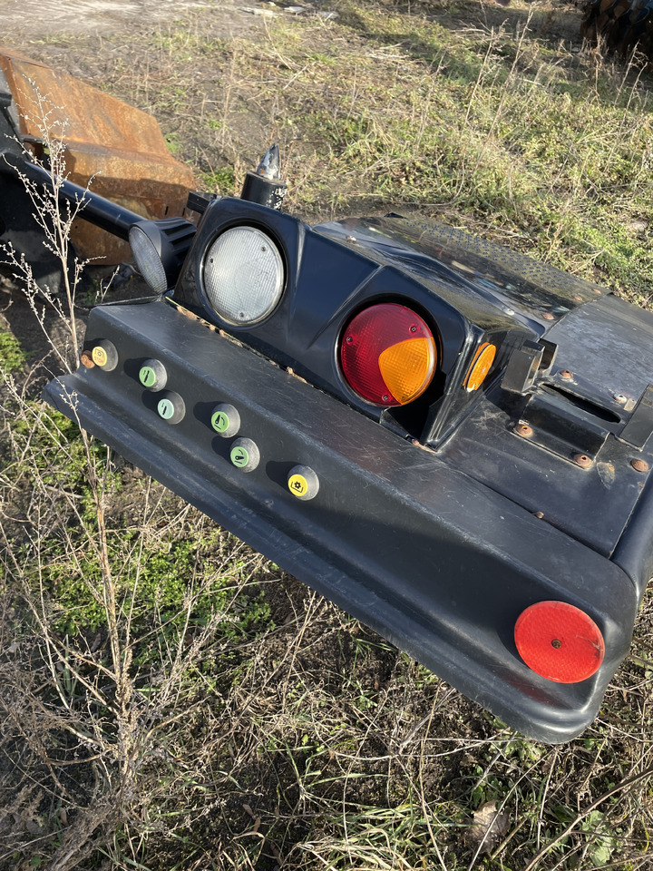 Claas Lexion - błotnik guziki sterowanie - Fender voor Landbouwmachine: afbeelding 1 Claas Lexion - błotnik guziki sterowanie - Fender voor Landbouwmachine: afbeelding 1