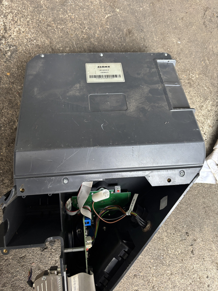 Claas Lexion - monitor terminal Cebis II 0016049.5 016049.5 - Elektrisch systeem: afbeelding 1 Claas Lexion - monitor terminal Cebis II 0016049.5 016049.5 - Elektrisch systeem: afbeelding 1