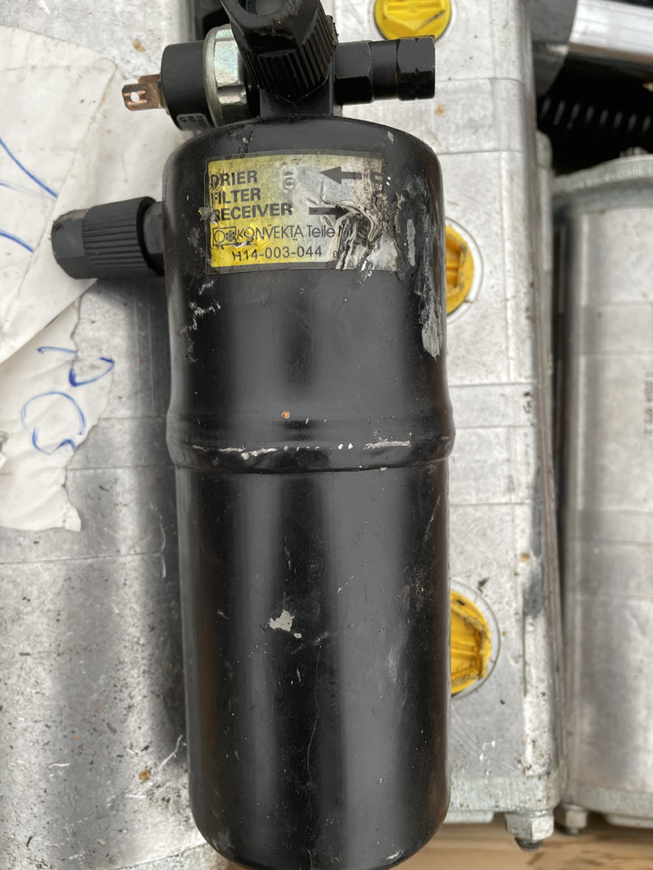 Claas Lexion - osuszacz klimatyzacji 0000695152 - Airco onderdeel voor Landbouwmachine: afbeelding 1 Claas Lexion - osuszacz klimatyzacji 0000695152 - Airco onderdeel voor Landbouwmachine: afbeelding 1