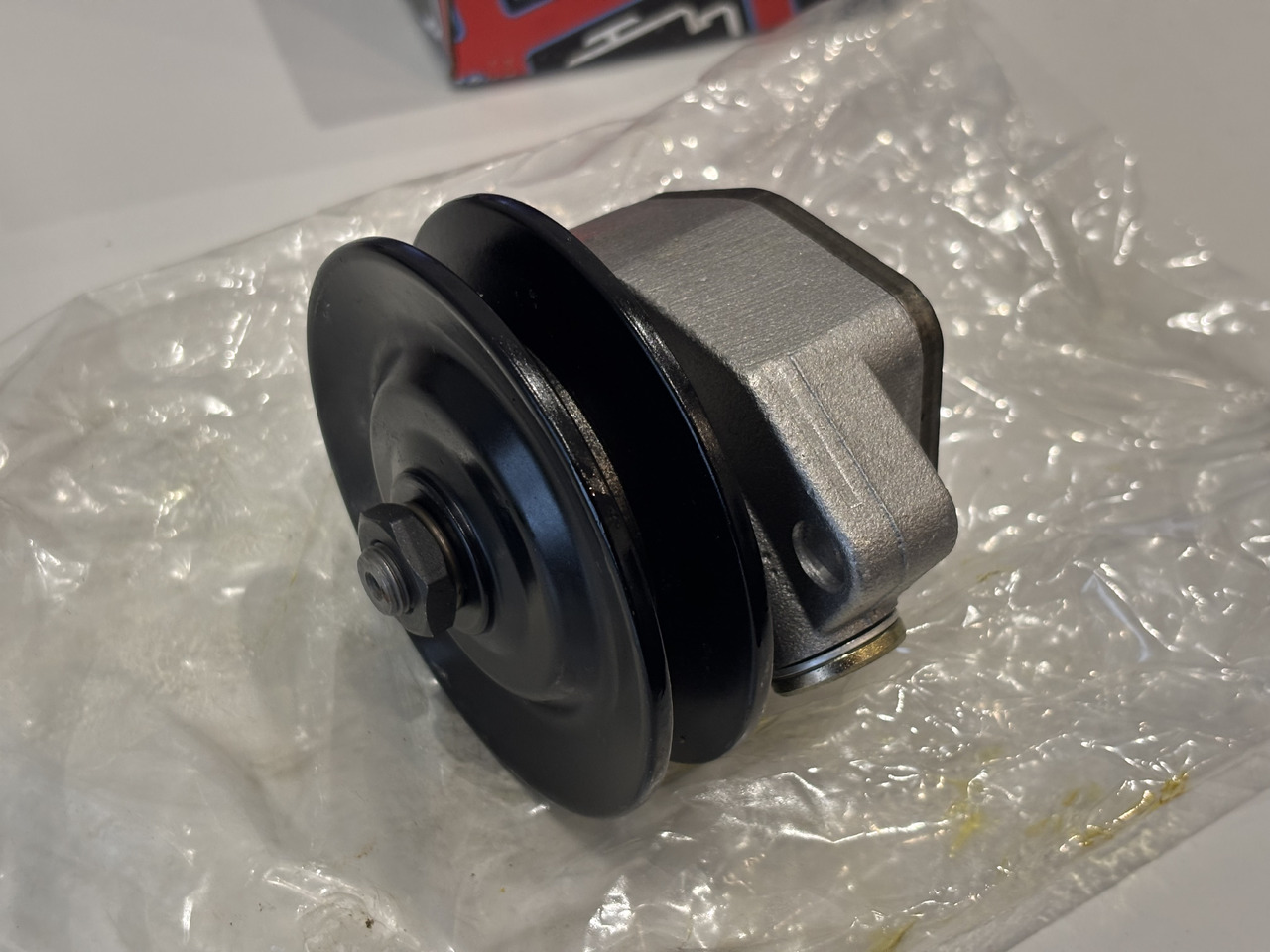 Claas Pompa paliwa Claas Deutz Fahr Fendt New Holland Volvo 6005029137 - Brandstofpomp voor Landbouwmachine: afbeelding 1 Claas Pompa paliwa Claas Deutz Fahr Fendt New Holland Volvo 6005029137 - Brandstofpomp voor Landbouwmachine: afbeelding 1