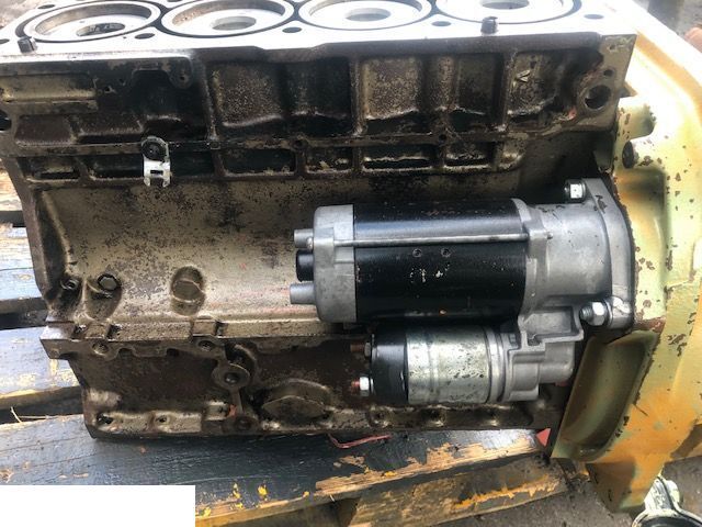 DEUTZ F2L1011 - Rozrusznik - Starter voor Landbouwmachine: afbeelding 1 DEUTZ F2L1011 - Rozrusznik - Starter voor Landbouwmachine: afbeelding 1