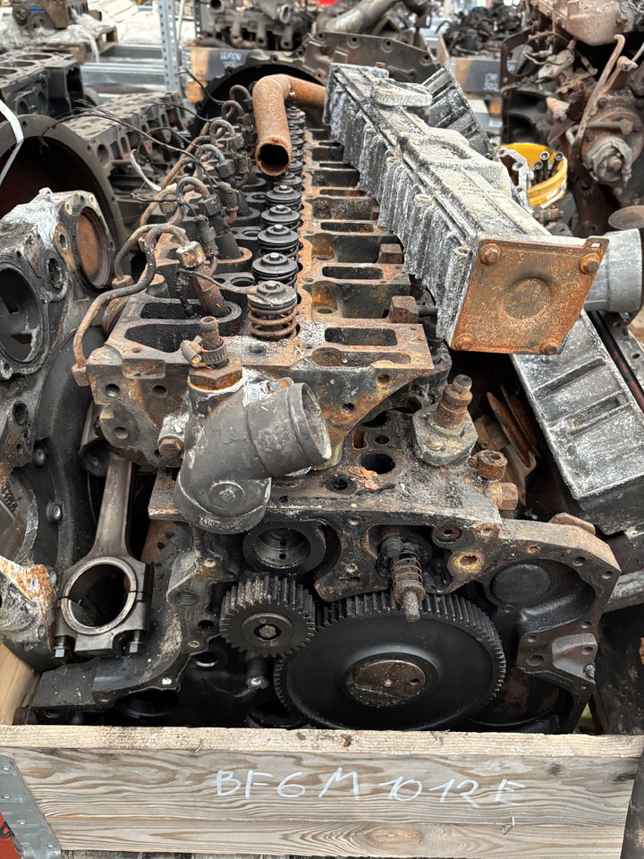 Deutz BF6M1012E Silnik Blok Pokrywa CZĘŚCI - Motor en onderdelen voor Bouwmachine: afbeelding 1 Deutz BF6M1012E Silnik Blok Pokrywa CZĘŚCI - Motor en onderdelen voor Bouwmachine: afbeelding 1