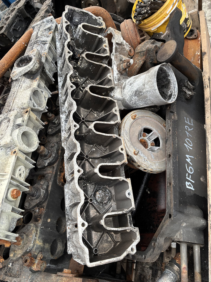 Deutz BF6M1012E Silnik Blok Pokrywa CZĘŚCI - Motor en onderdelen voor Bouwmachine: afbeelding 4 Deutz BF6M1012E Silnik Blok Pokrywa CZĘŚCI - Motor en onderdelen voor Bouwmachine: afbeelding 4