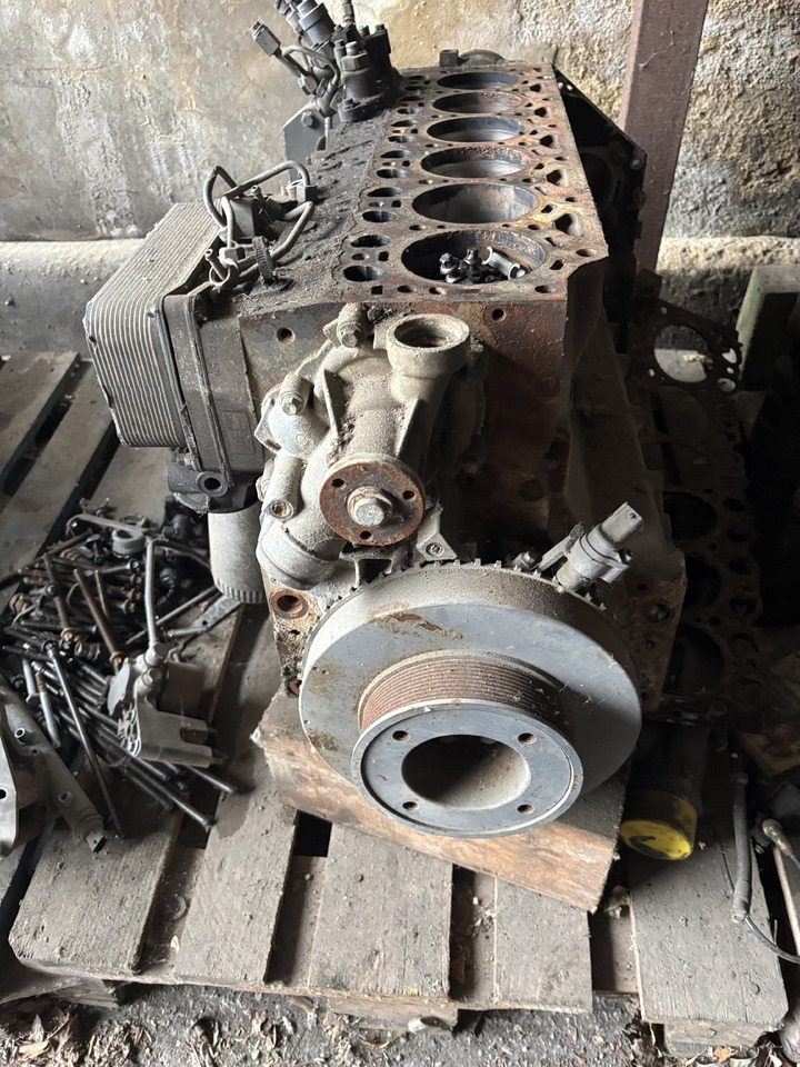 Deutz TCD 6.1 L6 Silnik Chłodnica Radiator Koło Pasowe Koło Zamachowe Głowica CZĘŚCI - Vliegwiel voor Landbouwmachine: afbeelding 4 Deutz TCD 6.1 L6 Silnik Chłodnica Radiator Koło Pasowe Koło Zamachowe Głowica CZĘŚCI - Vliegwiel voor Landbouwmachine: afbeelding 4