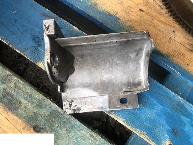 Deutz f4l1011 - Obudowa - Motor en onderdelen voor Landbouwmachine: afbeelding 4 Deutz f4l1011 - Obudowa - Motor en onderdelen voor Landbouwmachine: afbeelding 4