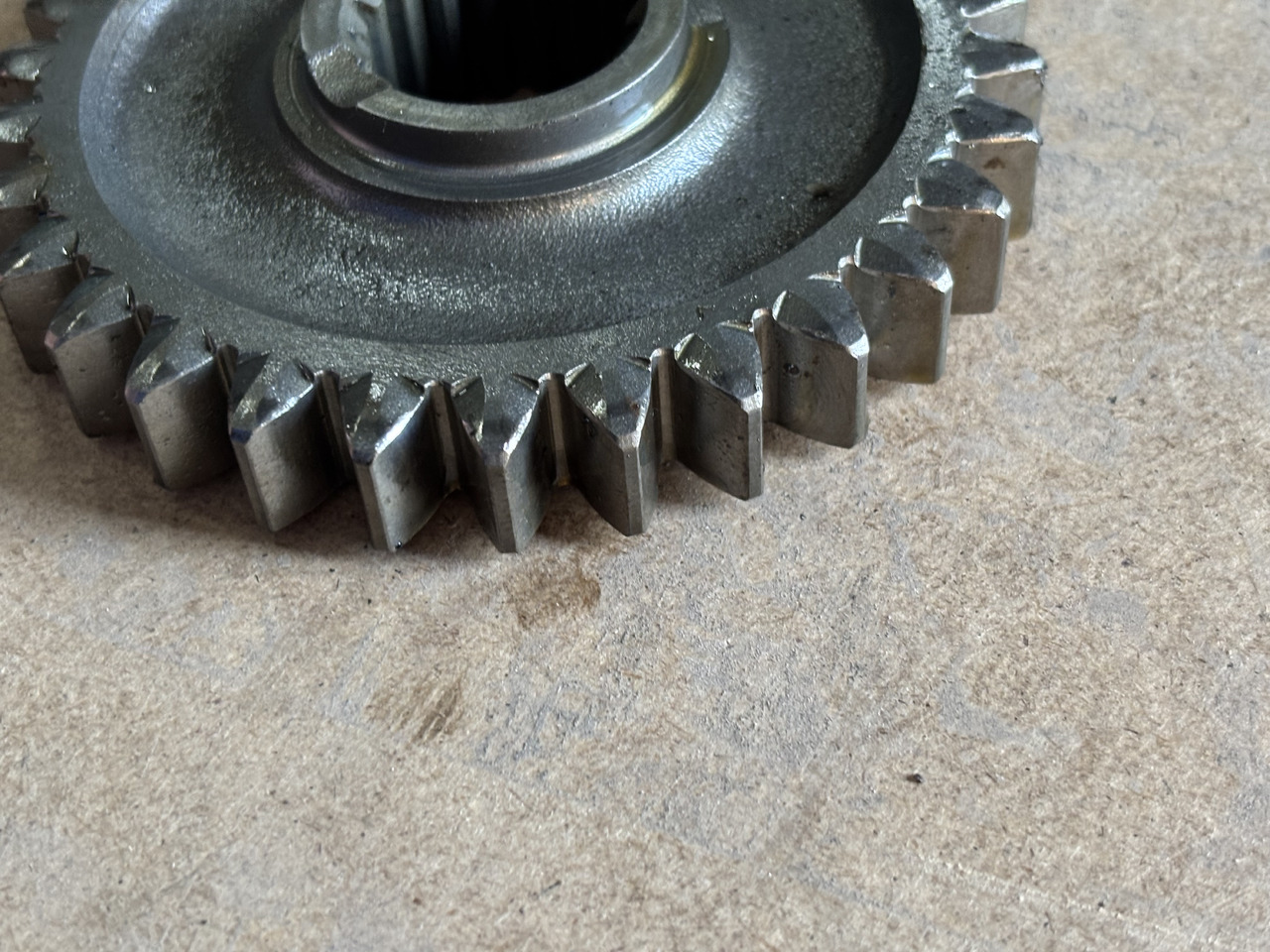 Fendt 307 308 309 310 311 312 Koło Zębate Walcowe 312100080060 - Versnellingsbak en onderdelen voor Landbouwmachine: afbeelding 3 Fendt 307 308 309 310 311 312 Koło Zębate Walcowe 312100080060 - Versnellingsbak en onderdelen voor Landbouwmachine: afbeelding 3