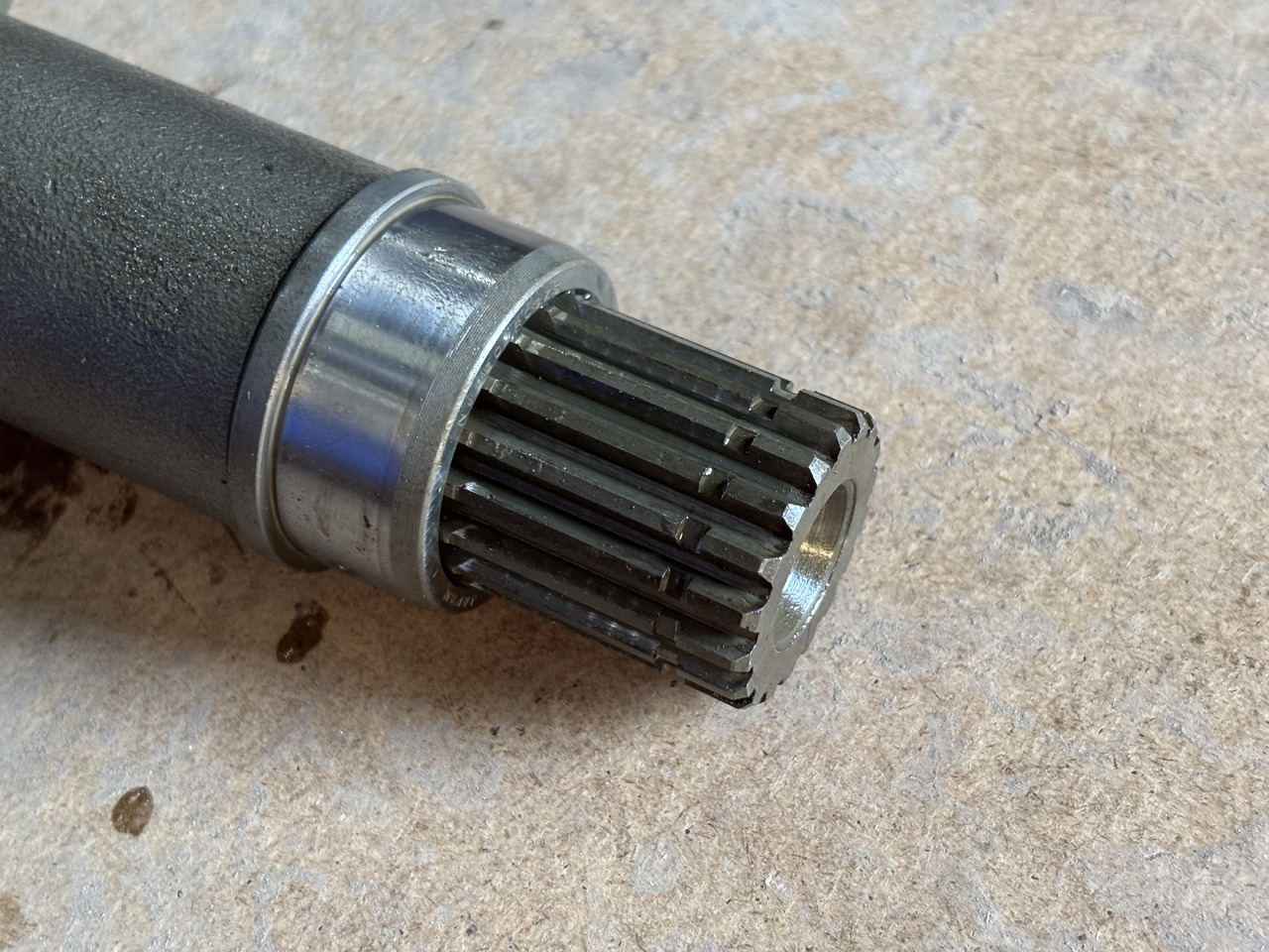 Fendt 308 309 310 311 312 Wałek 312100080040 - Transmissie voor Landbouwmachine: afbeelding 3 Fendt 308 309 310 311 312 Wałek 312100080040 - Transmissie voor Landbouwmachine: afbeelding 3