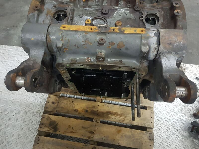 Fendt 818 , 820 obudowa most tylni , 718150051011 - Achterass voor Landbouwmachine: afbeelding 1 Fendt 818 , 820 obudowa most tylni , 718150051011 - Achterass voor Landbouwmachine: afbeelding 1