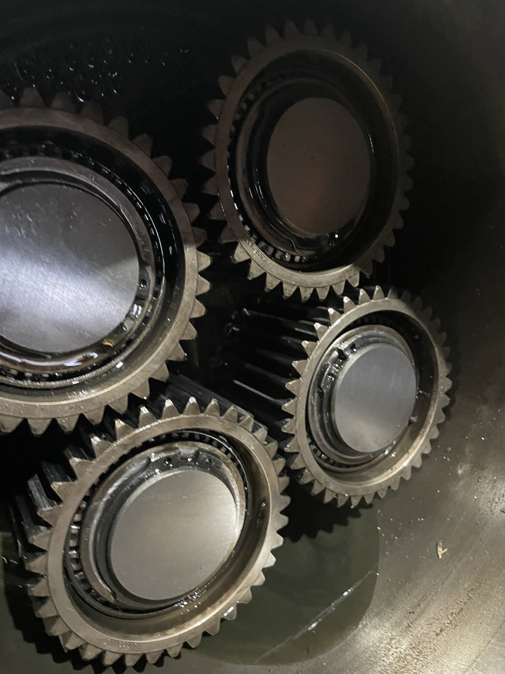 Fendt 828 - zwolnica zwrotnica półoś - Aandrijfas voor Landbouwmachine: afbeelding 5 Fendt 828 - zwolnica zwrotnica półoś - Aandrijfas voor Landbouwmachine: afbeelding 5