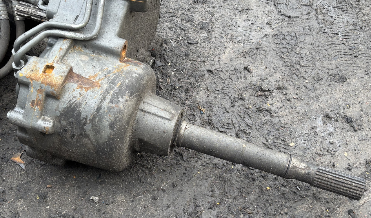 Fendt 924 928 930 936 Tylni WOM PTO Przekładnia Tylna 931150200320 931150200511 931150200311 - Transmissie voor Landbouwmachine: afbeelding 3 Fendt 924 928 930 936 Tylni WOM PTO Przekładnia Tylna 931150200320 931150200511 931150200311 - Transmissie voor Landbouwmachine: afbeelding 3