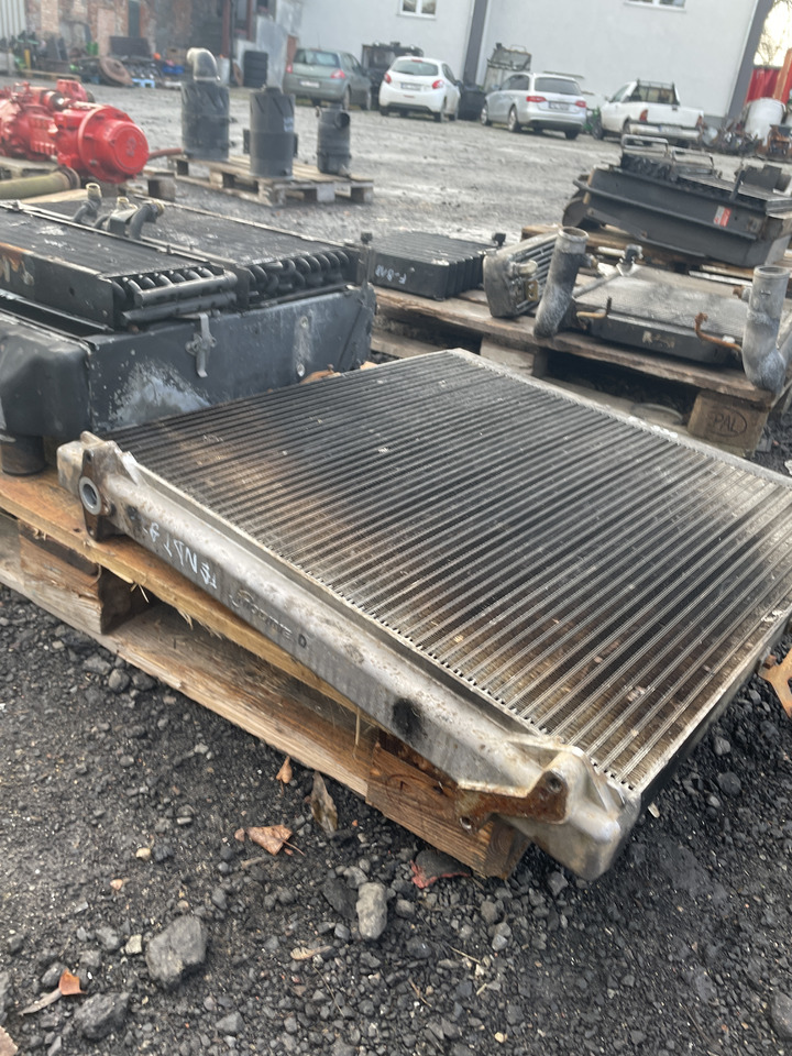 Fendt 936 - chłodnica H716201050100 - Radiateur voor Landbouwmachine: afbeelding 2 Fendt 936 - chłodnica H716201050100 - Radiateur voor Landbouwmachine: afbeelding 2
