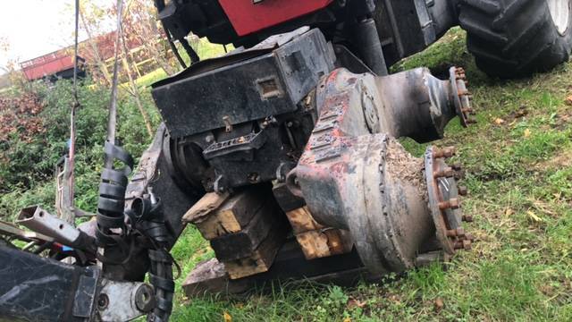 Harwester Valmet 911 Komatsu - Zwolnice - Eindaandrijving voor Landbouwmachine: afbeelding 5 Harwester Valmet 911 Komatsu - Zwolnice - Eindaandrijving voor Landbouwmachine: afbeelding 5