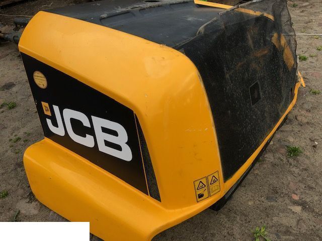 JCB 310 - Klapa - Motorkap voor Landbouwmachine: afbeelding 2 JCB 310 - Klapa - Motorkap voor Landbouwmachine: afbeelding 2